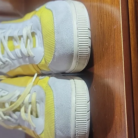 Lacoste T-clip Sneakers Mens Yellow Suede Lace-up Low Top Atletic Shoe Size 13