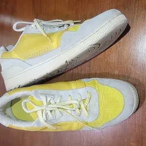Lacoste T-clip Sneakers Mens Yellow Suede Lace-up Low Top Atletic Shoe Size 13