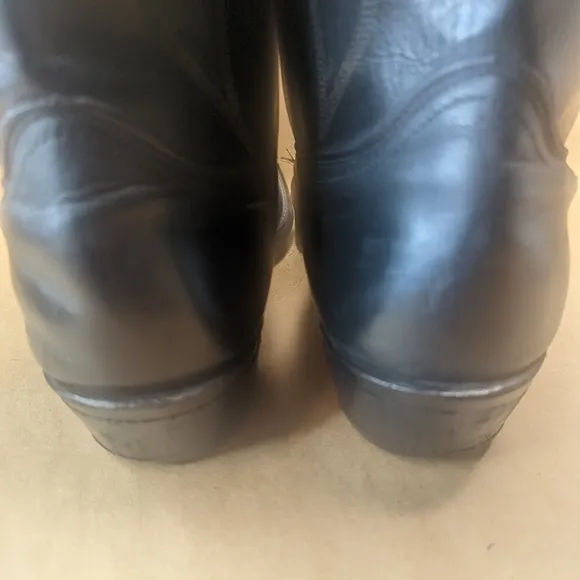 Laredo Boots men's size 12.5EE black leather classic Western cowboy boots