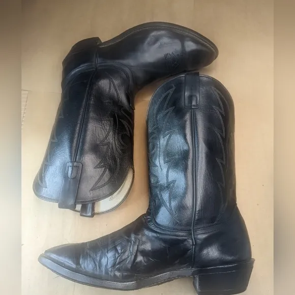 Laredo Boots men's size 12.5EE black leather classic Western cowboy boots