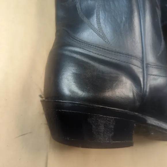 Laredo Boots men's size 12.5EE black leather classic Western cowboy boots