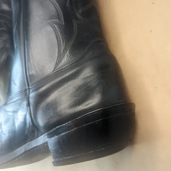 Laredo Boots men's size 12.5EE black leather classic Western cowboy boots