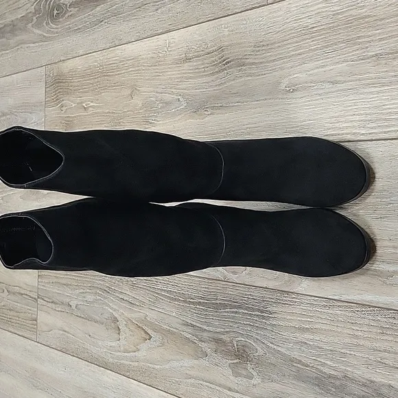 Lauren Ralph Lauren Size 6 Black Artizan II Suede Boots
