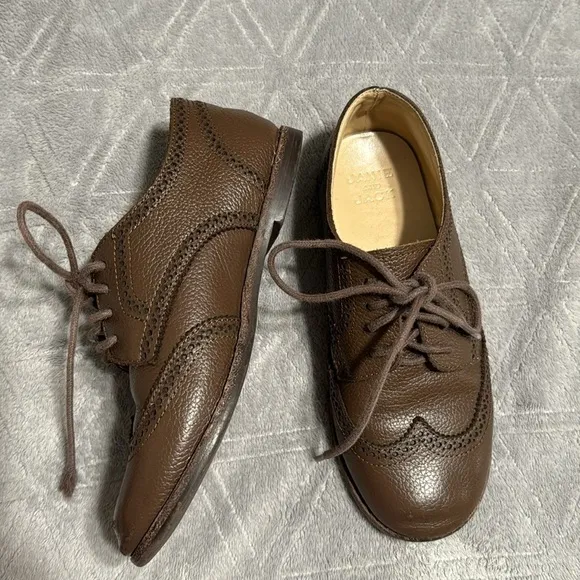 LEATHER WING TIP SHOE