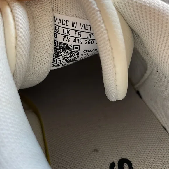LIKE NEW! ADIDAS VL Court Bold Shoes