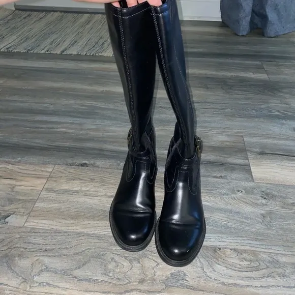 Like New- David Tate leather boots