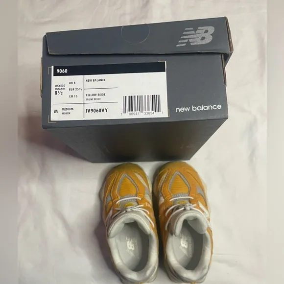 🆕listing…New Balance Toddler Sneakers
