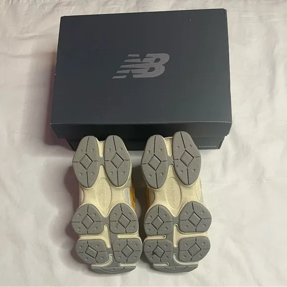 🆕listing…New Balance Toddler Sneakers