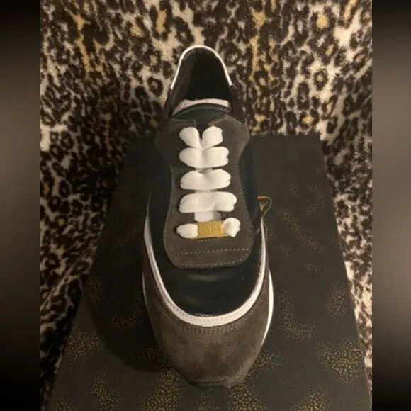 Lita by Ciara revolve women’s suede sneakers size 39 NIB