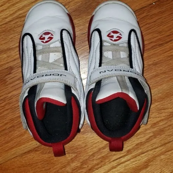 LITTLE KIDS' JORDAN PRO STRONG BASKETBALL SHOES