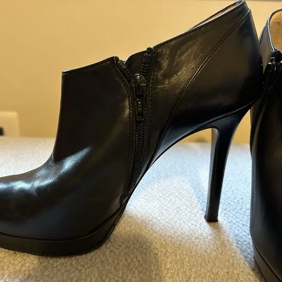 LK Bennett Black Ankle Booties Leather Zip Womens 39.5 8.5 Classic Designer Shoe