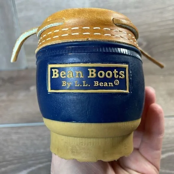 LL Bean Bean Boots Women’s Sz 6W Waterproof Tan Leather Navy Rubber Duck Boots