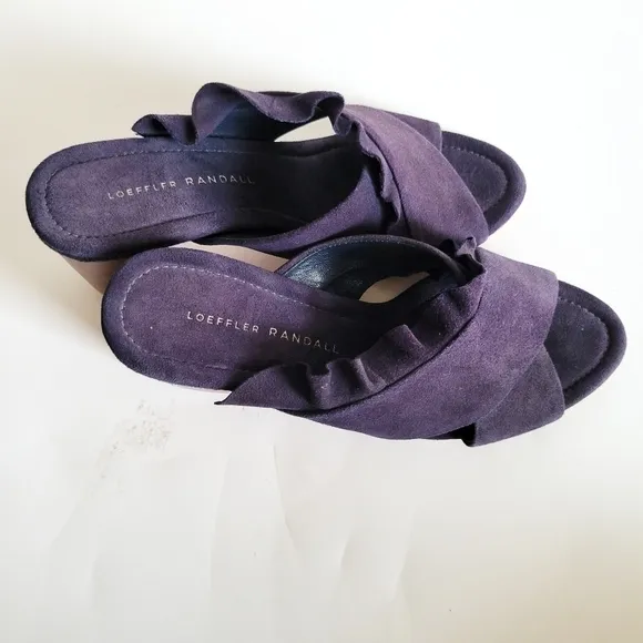 Loeffler randall Talley Navy blue sandal With Ruffle Details Size 6 Summer Shoes