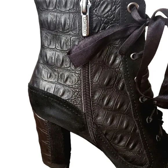 𝅺LORIBLU Adorable Booties EUC
