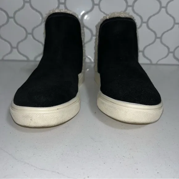 Lucky Brand Boots Black Sherpa Laycia Chelsea Ankle Sneaker Suede Leather 7