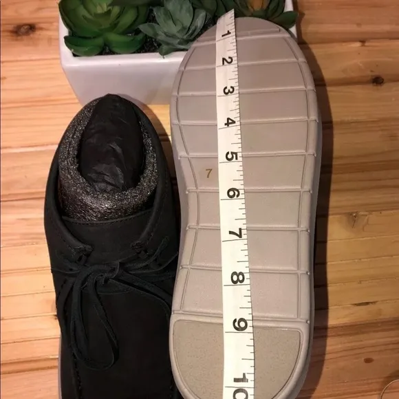 Lucky Brand chukka boots sz 7 black dark gray new suede ankle