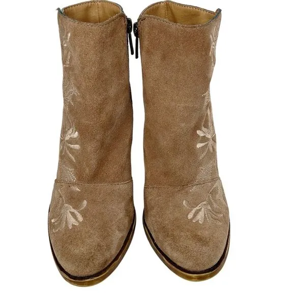 Lucky Brand Elenor2 Suede Leather Zip Embroidered Ankle Heeled Booties Size 7