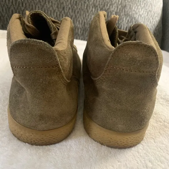 Lugz NY Lug Co. Men’s Suede Chukka Boots in Khaki Green Size 9.5