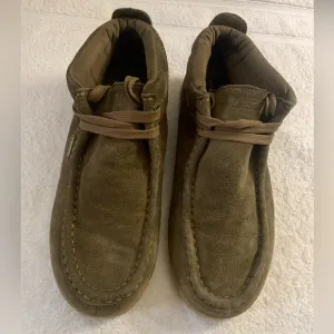 Lugz NY Lug Co. Men’s Suede Chukka Boots in Khaki Green Size 9.5