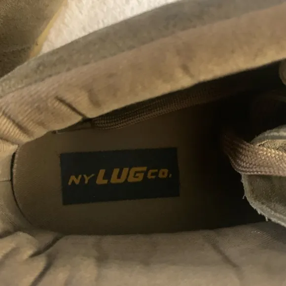 Lugz NY Lug Co. Men’s Suede Chukka Boots in Khaki Green Size 9.5