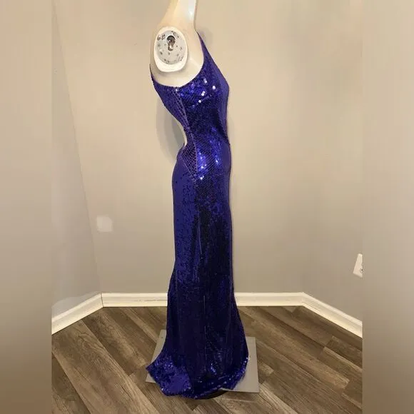MAC DUGGAL SEQUINED ONE SHOULDER ASYMMETRICAL HEM GOWN