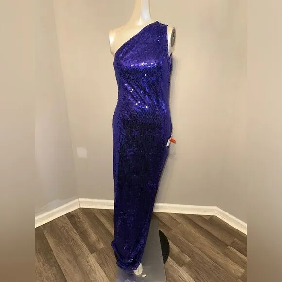 MAC DUGGAL SEQUINED ONE SHOULDER ASYMMETRICAL HEM GOWN