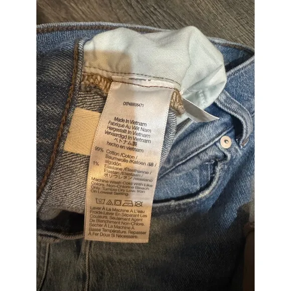 Madewell 90's Straight Leg Jeans distressed Hem Light Wash Denim