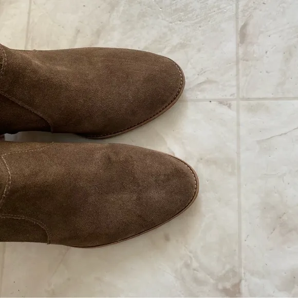 Madewell The Brenner Stacked Heels Ankle Boots in Mink Suede size 9.5