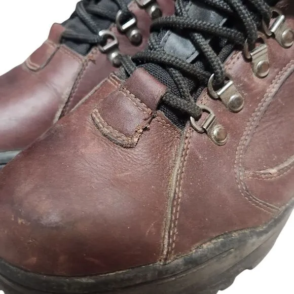 Magnum Tundra 1260 Boots Mens Size 11.5 Brown Leather Sympatex