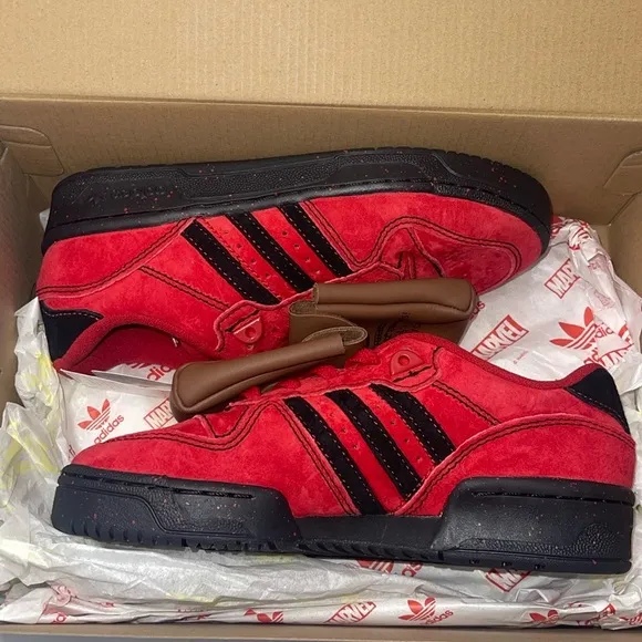 Marvel x Adidas Rivalry Low Deadpool &amp; Wolverine “Deadpool” (JR2480) Size: 5