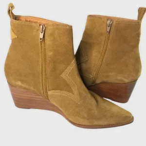 Matisse Essentials Suede Wedge Boots Size 9 1/2 In Fawn