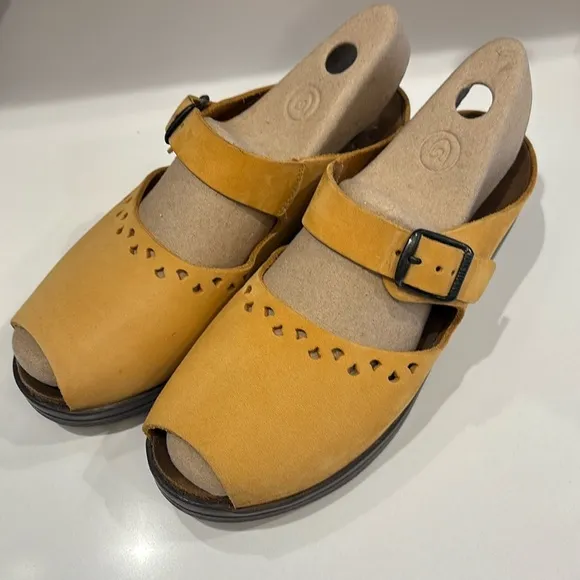 Memphisto Yellow/Mustard Leather Shoes—Beautiful! Made in France—New W/O Box-38