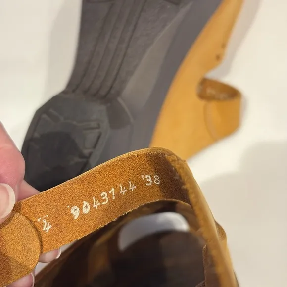 Memphisto Yellow/Mustard Leather Shoes—Beautiful! Made in France—New W/O Box-38
