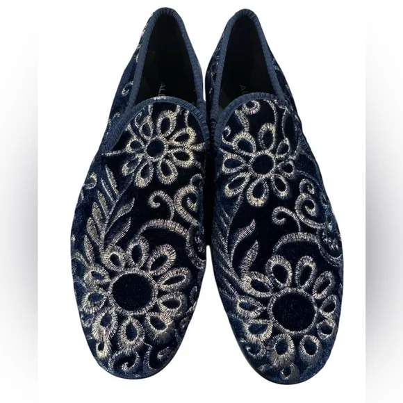Men’s Aldo velvet blue and silver shoes loafers fashion size 8 formal comfort