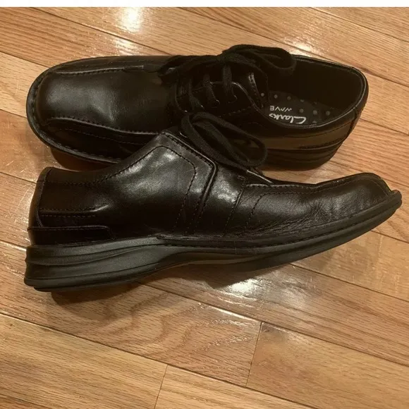 Men’s Black Comfortable Clarks Lace Shoes Size 8
