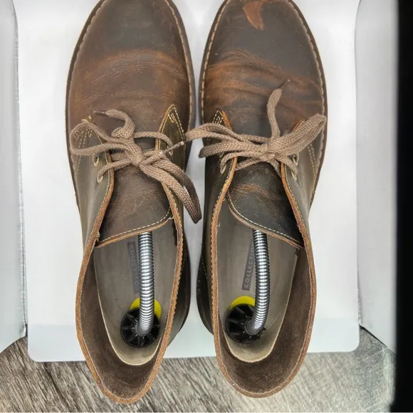 Men’s Clarks Chukka Boots Size 9