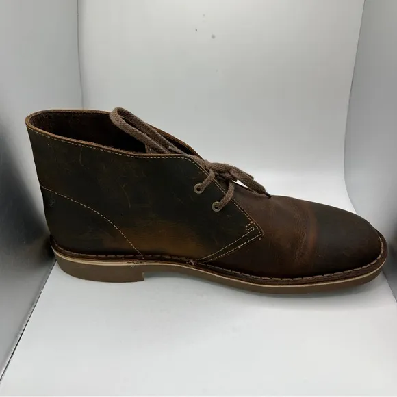 Men’s Clarks Chukka Boots Size 9