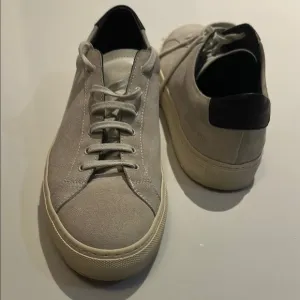 Men's Cream Sneakers suede common projects