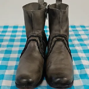 Men's Gray Leather Boots