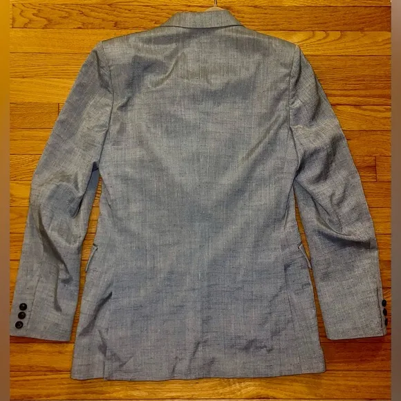 Men’s gray Suit