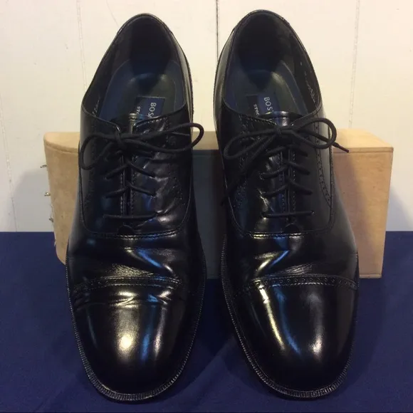 Men’s leather Bostonian Stockbridge shoes size 9