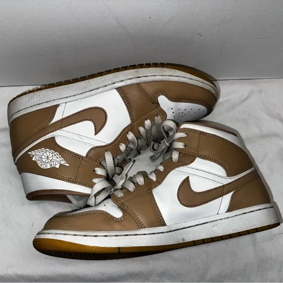 Mens Nike Air Jordan 1 Mid &quot;Tan Gum&quot; 554724-271 Size 9.5