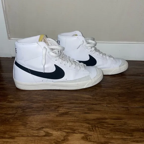 Men’s NIKE BLAZER MID '77 VINTAGE CASUAL SHOES