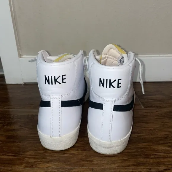 Men’s NIKE BLAZER MID '77 VINTAGE CASUAL SHOES