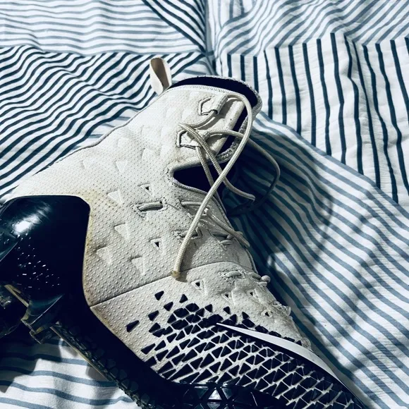 Men’s Nike Vapor Max Cleats Black and White - Size 9.5