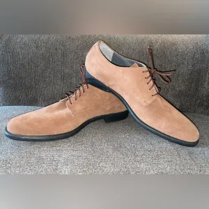 Men’s Size 11 HUGO Tan Oxford Suede Shoes with Classic Design
