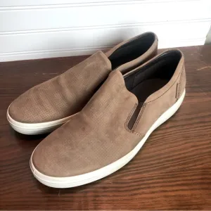 Men's Soft 7 Slip-On 2.0 Nubuck Leather Sneakers Sz 9 1/2