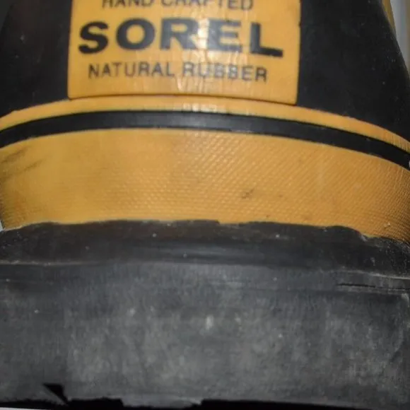 Men's Sorel Caribou Boots Size 8 Lined Waterproof Winter Lace Up