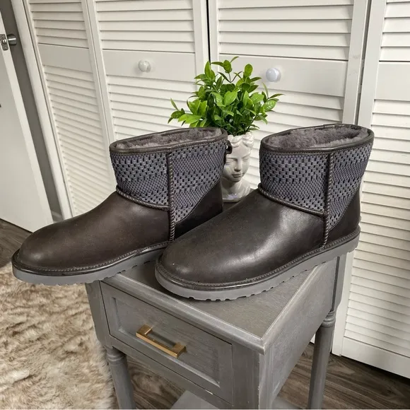 Mens Ugg Classic Mini Weave Gray Boots Leather &amp; Sheepskin