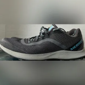 Merrell Black and Gray Athletic Shoes Women’s Size 9 EUC